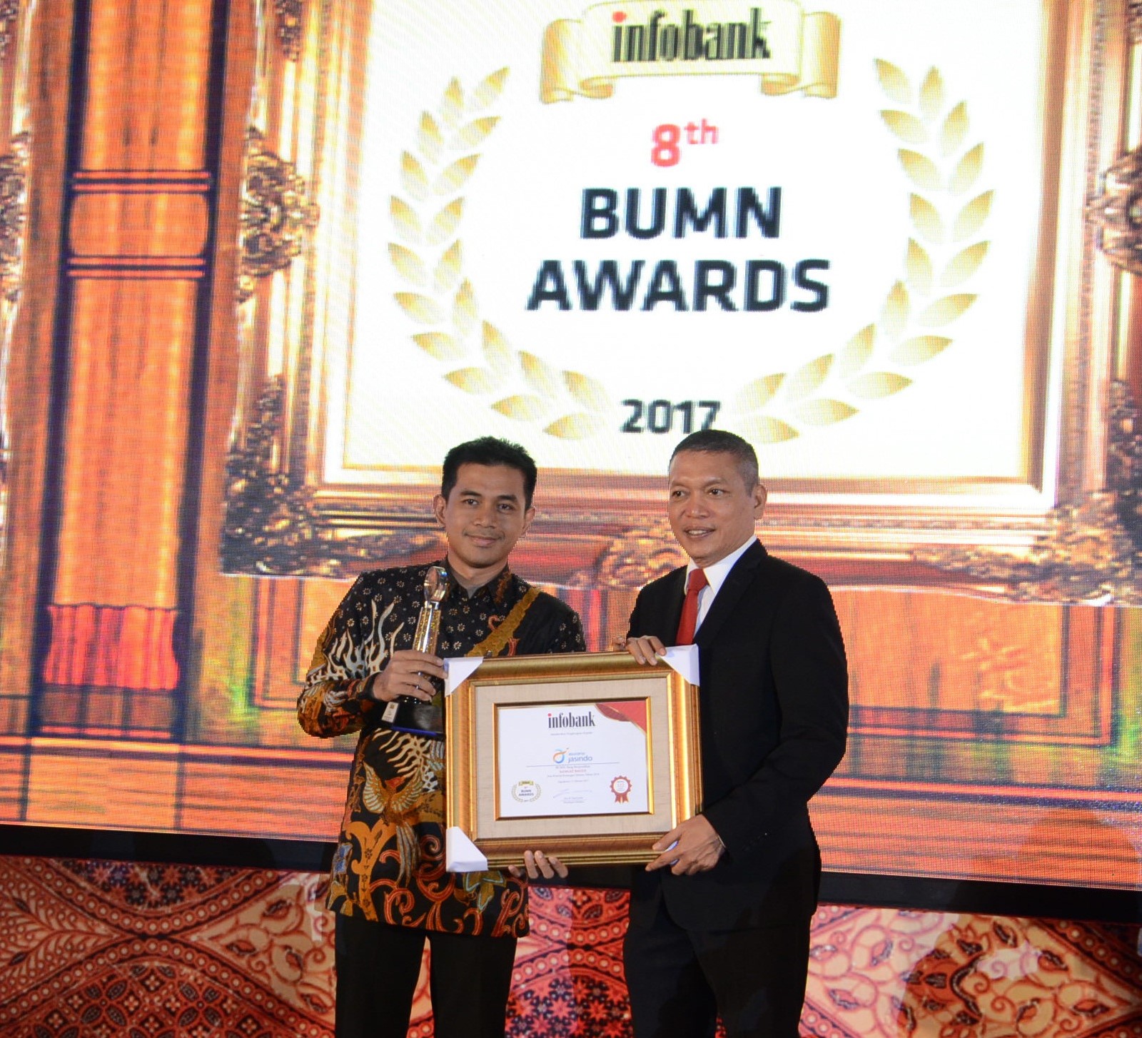 Asuransi Jasindo raih predikat "Sangat Bagus" pada ajang Infobank BUMN Award 2017
